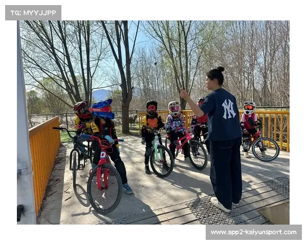 BMX运动社区化：小区泵道建设促亲子运动互动