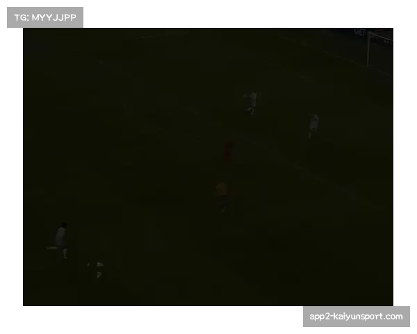 历史回顾：十年前的今天，伊布在巴黎王子公园球场打入标志性倒钩